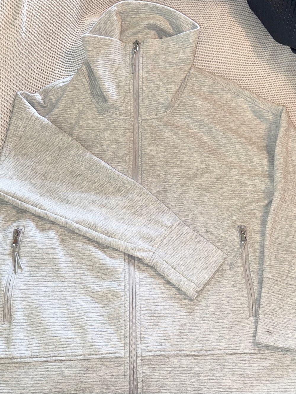 Old Navy Women’s Heather Gray Full-Zip, cowl neck Jacket, Size Small Petite